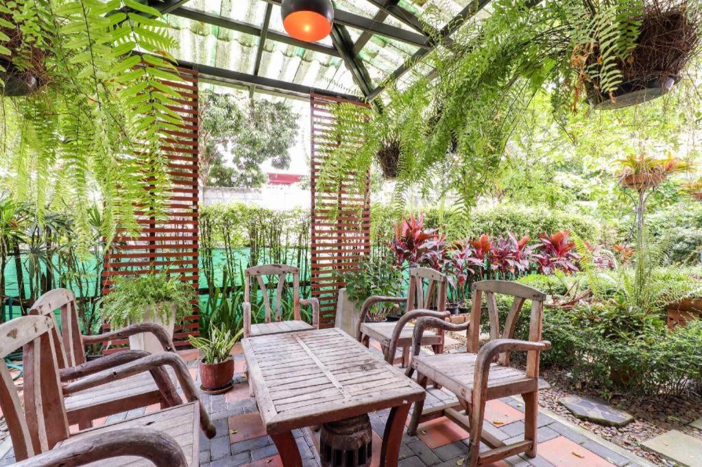 Hotel Oyo 412 7 Days Chiang Mai