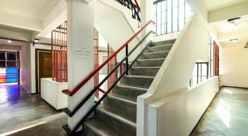 Oyo 412 7 Days Hotel 3*
